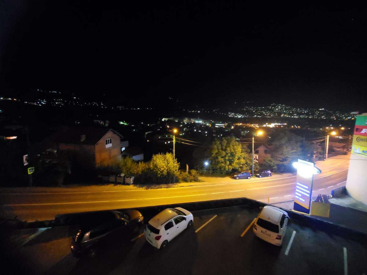 Апартаменты Sleep And Drive Сараево Экстерьер фото